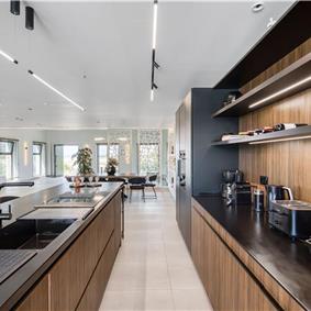 5 bedroom luxury seaside villa with indoor & outdoor pool, near Acharavi, sleeps 10